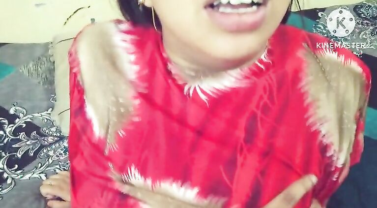 Very cute sexy Indian housewife and very cute sexy lady