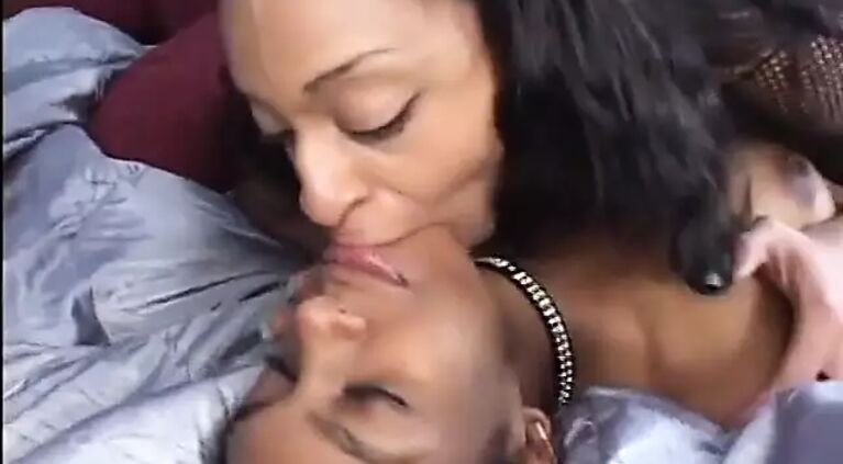 Experienced mocha cunt poker with big natural boobs gives her younger gf lesson of revelling and suffering