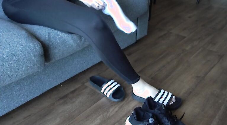 I got a footjob from a fit girl in sportswear.