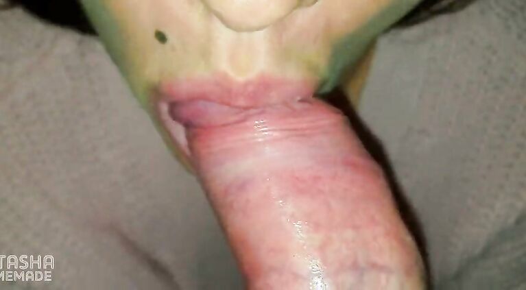 When I'm too horny, I'm begging my milf stepmom for a quick blowjob (Real Homemade) 4K