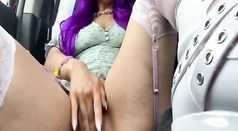 Autumn South Cums In Her Truck โ Public Masturbation