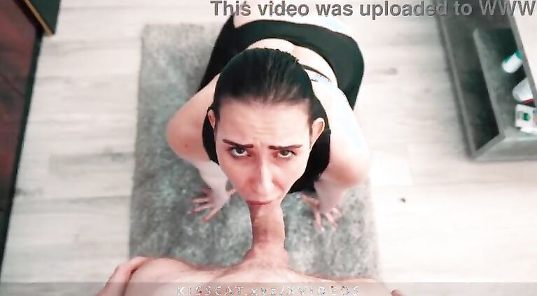 step mom in leggings for doing yoga, but step son can't watching TV and fucks stepmommy!