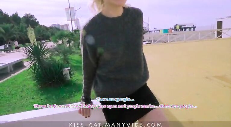 Public Agent - 18 Babe Flashing Tits with Close Up Pussy in Central Park