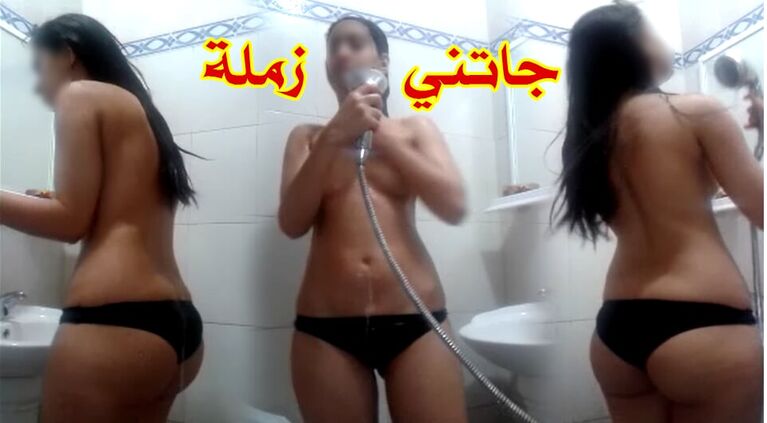 Moroccan woman having sex in the bathroom