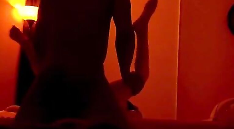 Sexy asian quietly does 69 in asian massage parlor