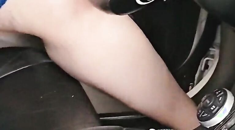 Big ass cheating wife seduces mechanic and gives him blowjob as payment for repair