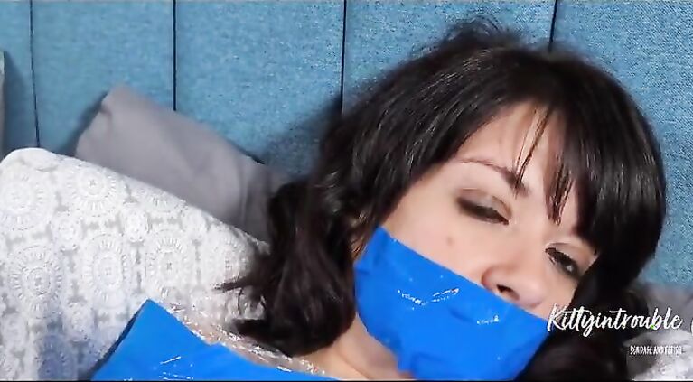 Kittyintrouble Wrapped up Tight