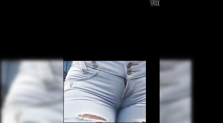 I love cameltoe