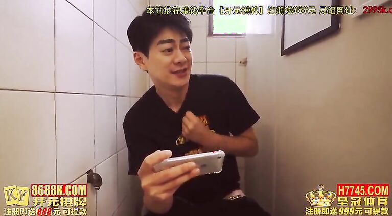 Picks Up Young Asian Slut in Public Toilet Blowjob And Huge Cum In Throat.
